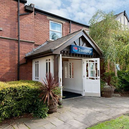 Travelodge Warrington Lowton Экстерьер фото