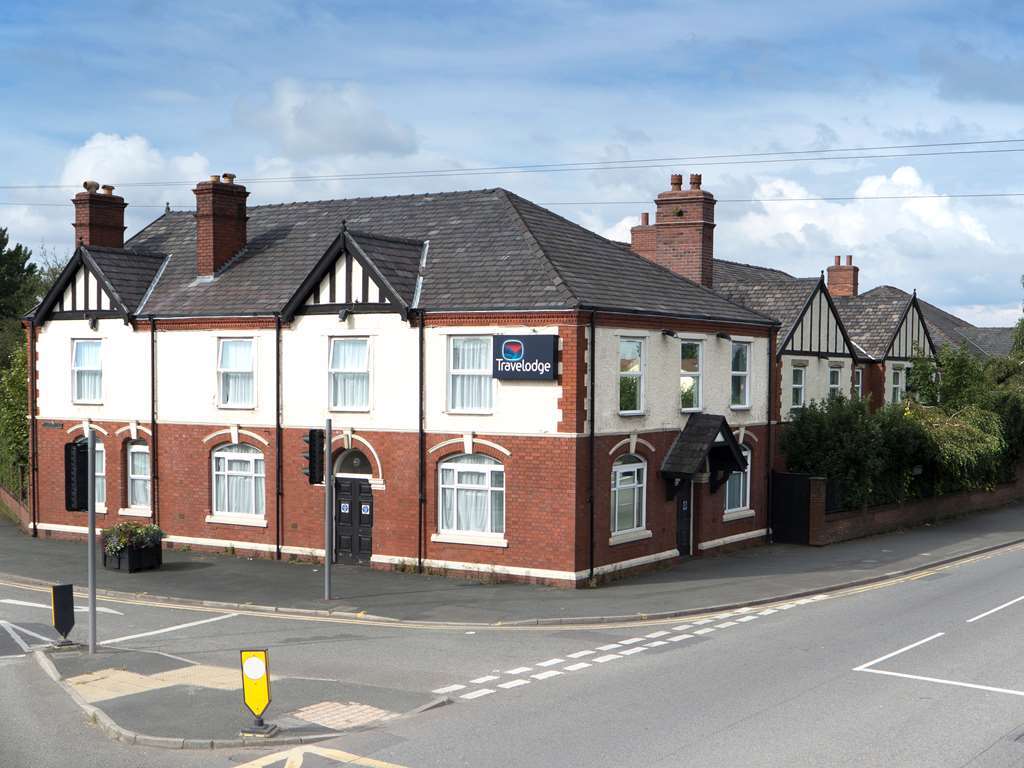 Travelodge Warrington Lowton Экстерьер фото